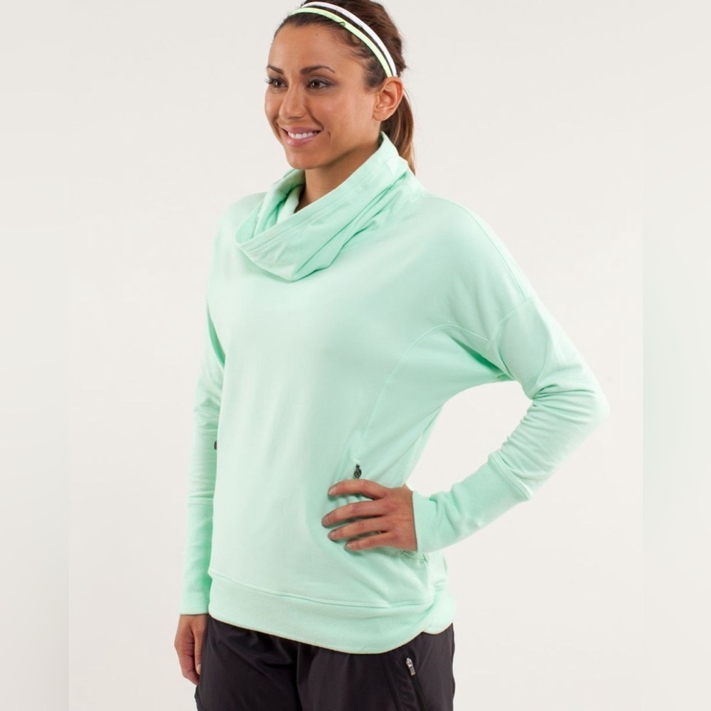 Lululemon Rest Day Pullover Mint Green Cowl Neck Sweatshirt Size 4